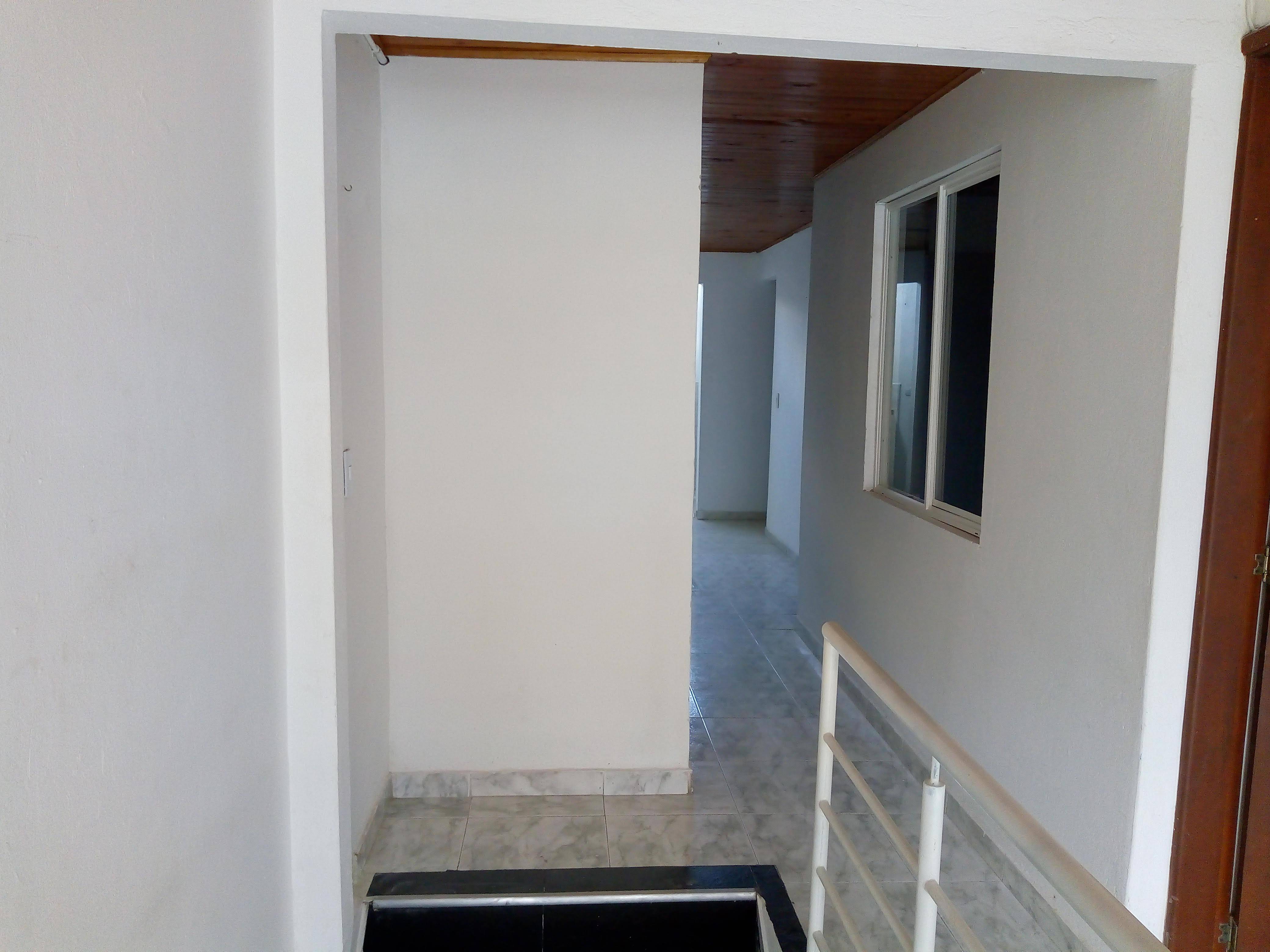 ¡Tu Casa y tu Negocio en un Solo Lugar! Casa de 2 Apartamentos en Portales del Nuevo Horizonte