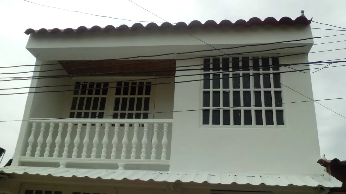 Vendo casa de 2 pisos en el barrio portales del nuevo horizonte Miniatura de Vendo casa de 2 pisos en el barrio portales del nuevo horizonte