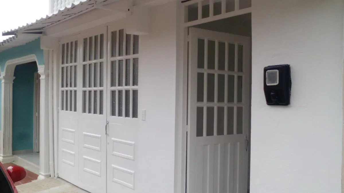 Vendo casa de 2 pisos en el barrio portales del nuevo horizonte Miniatura de Vendo casa de 2 pisos en el barrio portales del nuevo horizonte
